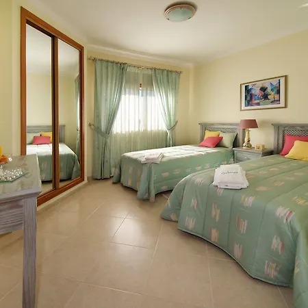 Oasis Parque Country Club Holiday park 3*