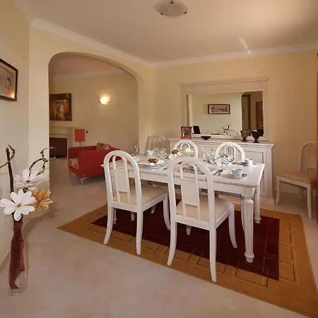 Oasis Parque Country Club Портиман