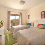 Oasis Parque Country Club